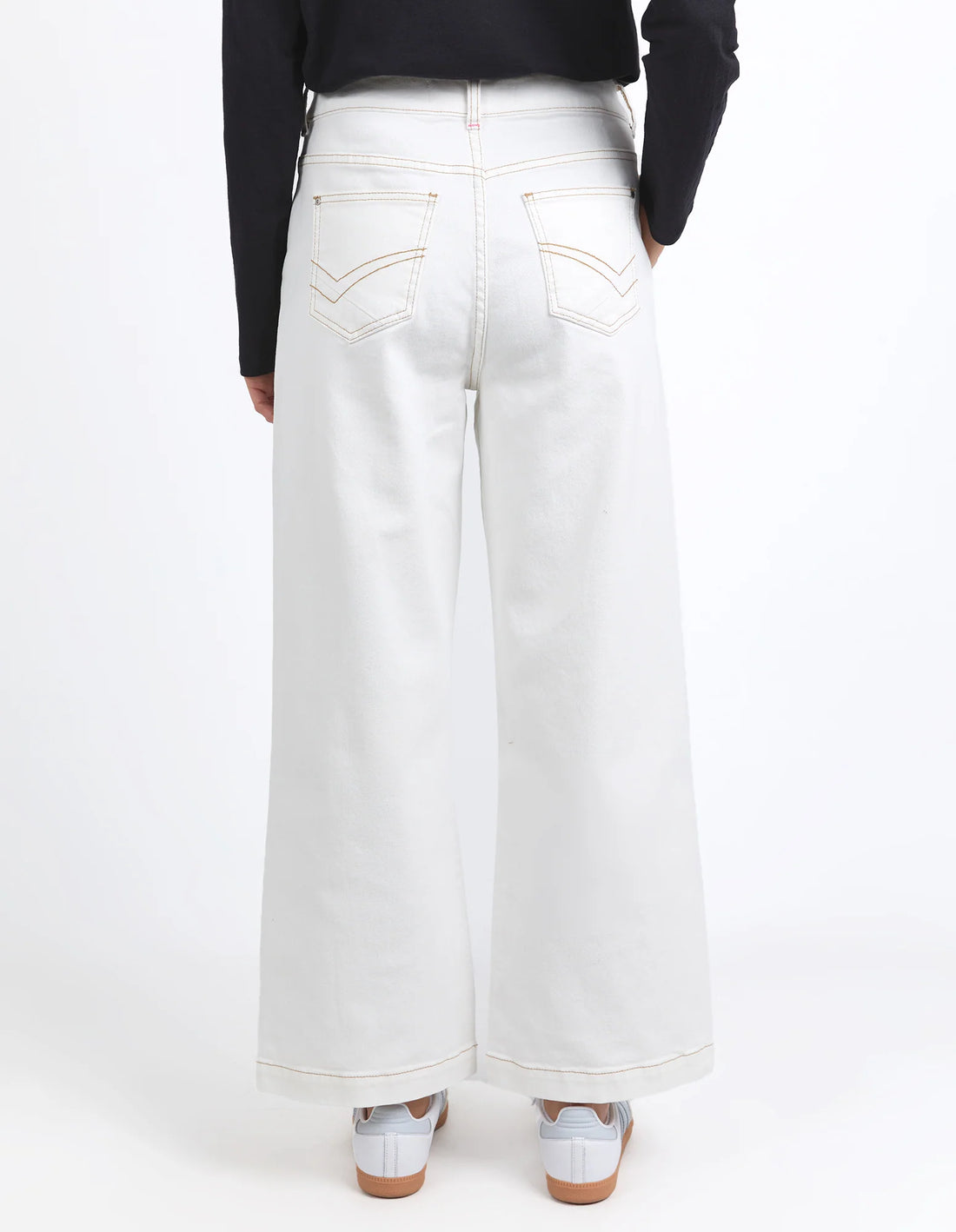 Back details of Vintage white Izzy Wide Leg Jean