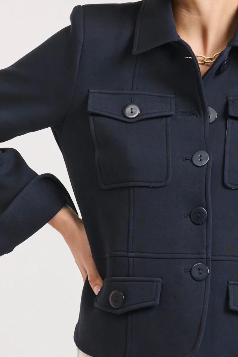 closer look to Hemming Scuba Jacket - French Navy details - front pocket and buttons