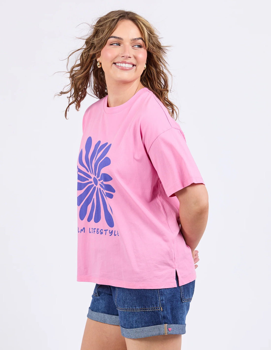 Camelia Tee- Chateau Rose