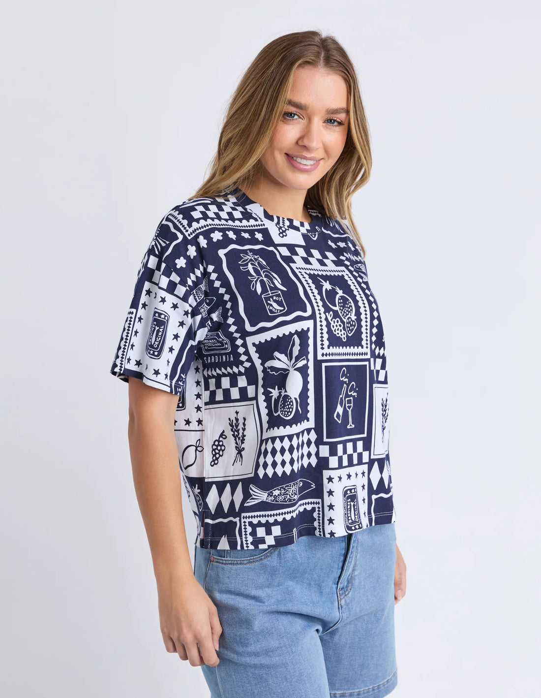 Chin Chin Tee - Navy