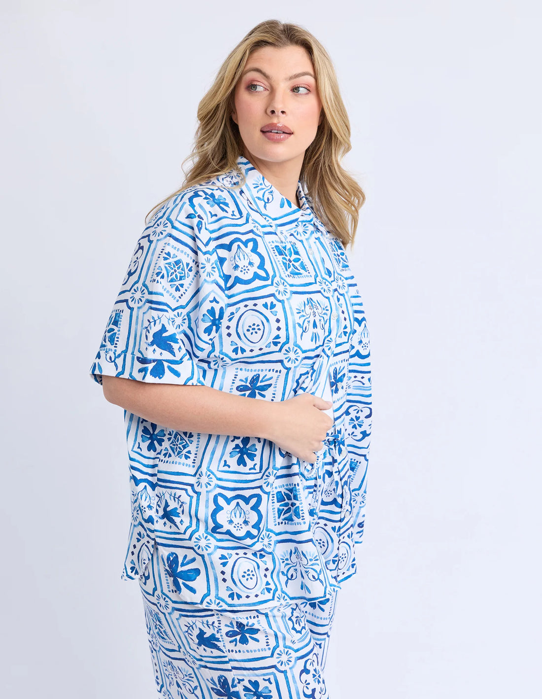 Dolce Tile Shirt - Ocean Tile Print