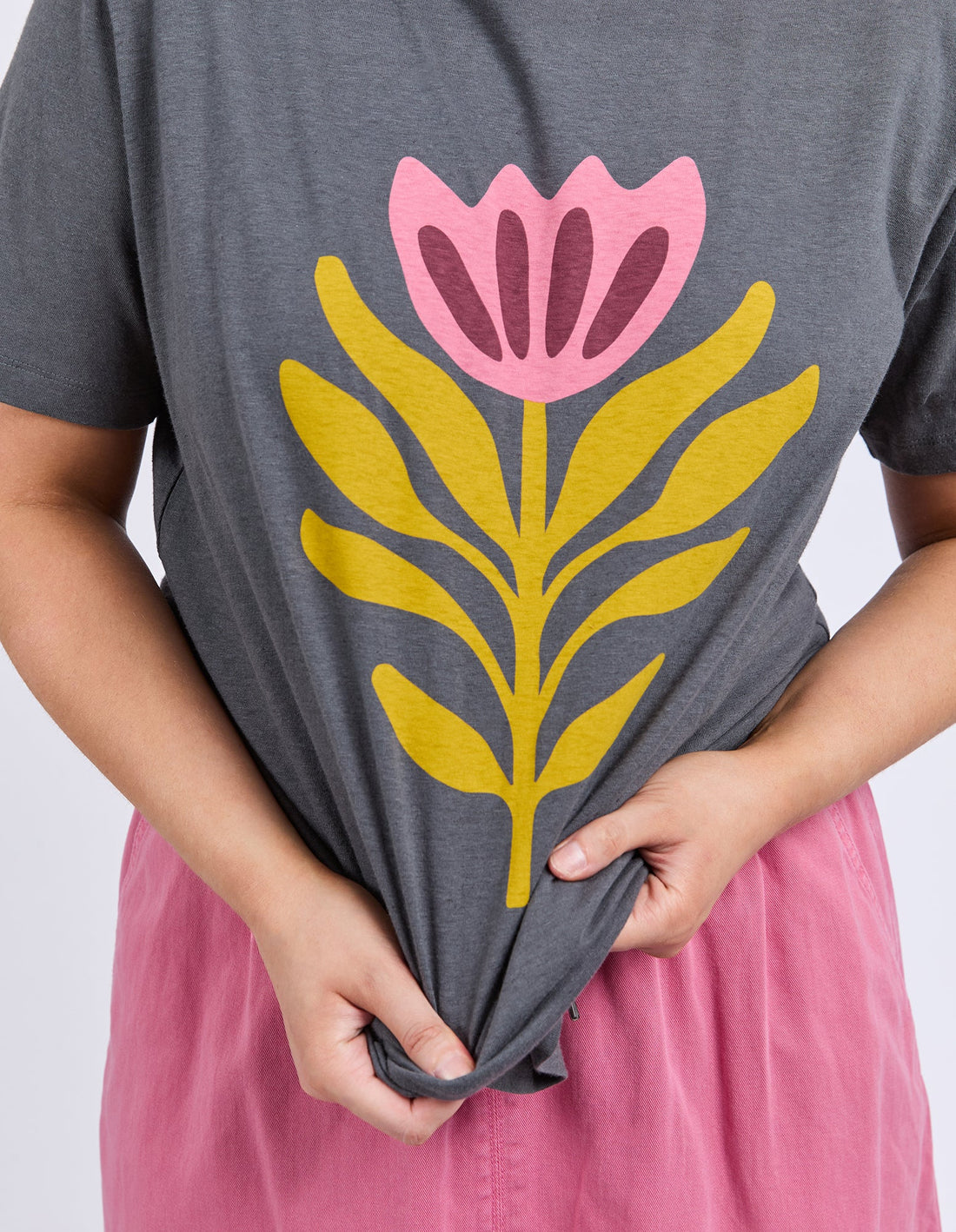 Fiore Tee - Charcoal