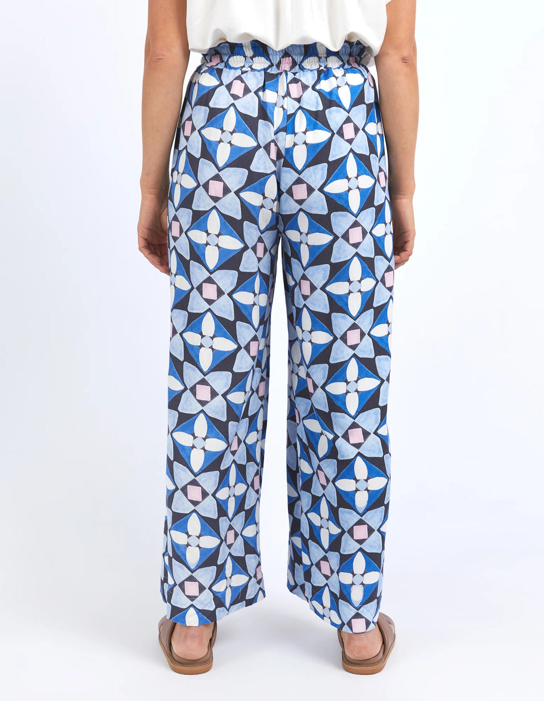 back view of elm lifestyle painted tile pant geo print