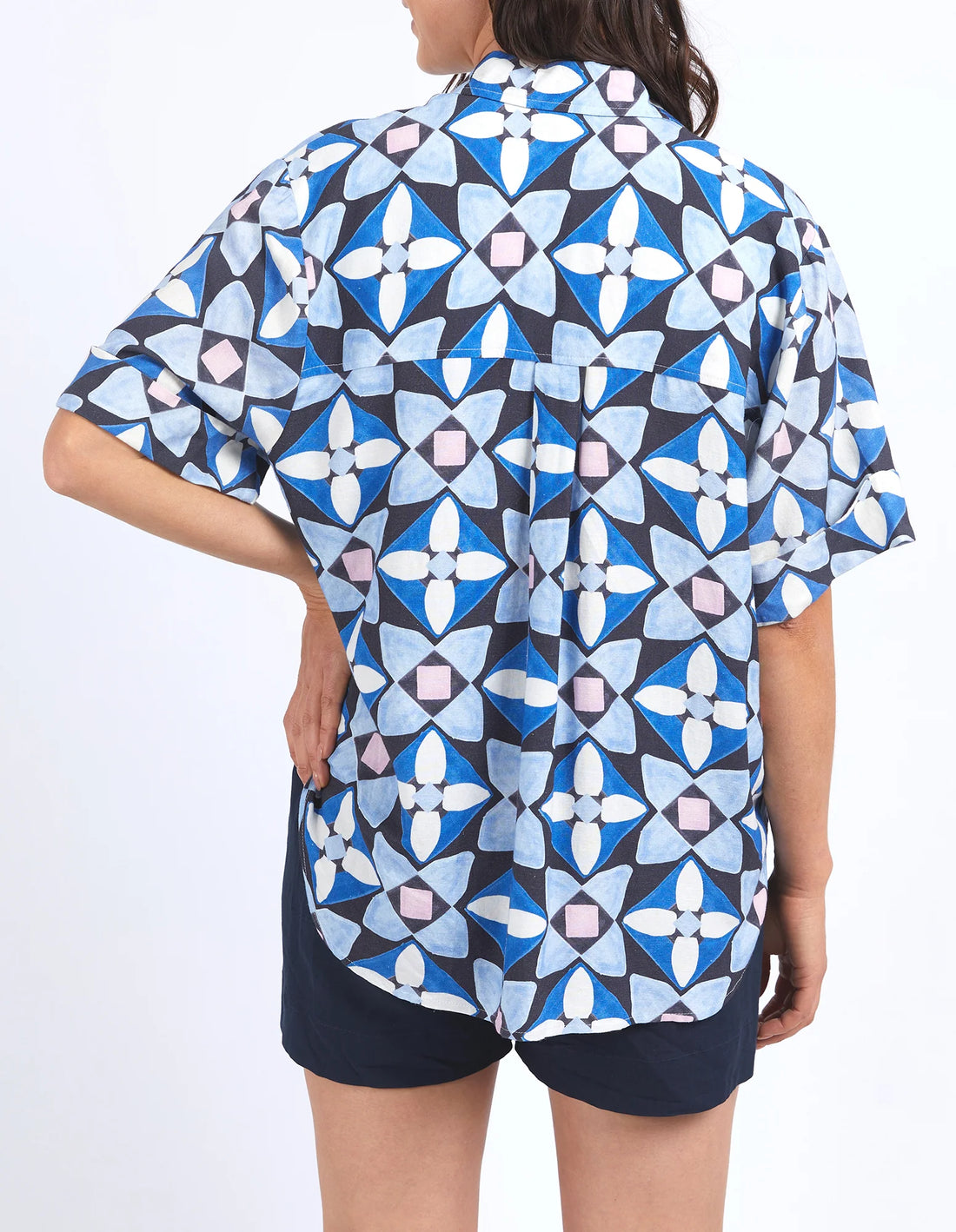 back details of elm lifestyle painted tile shirt geo print