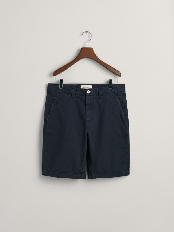 gant sunfaded shorts in marine in hanger